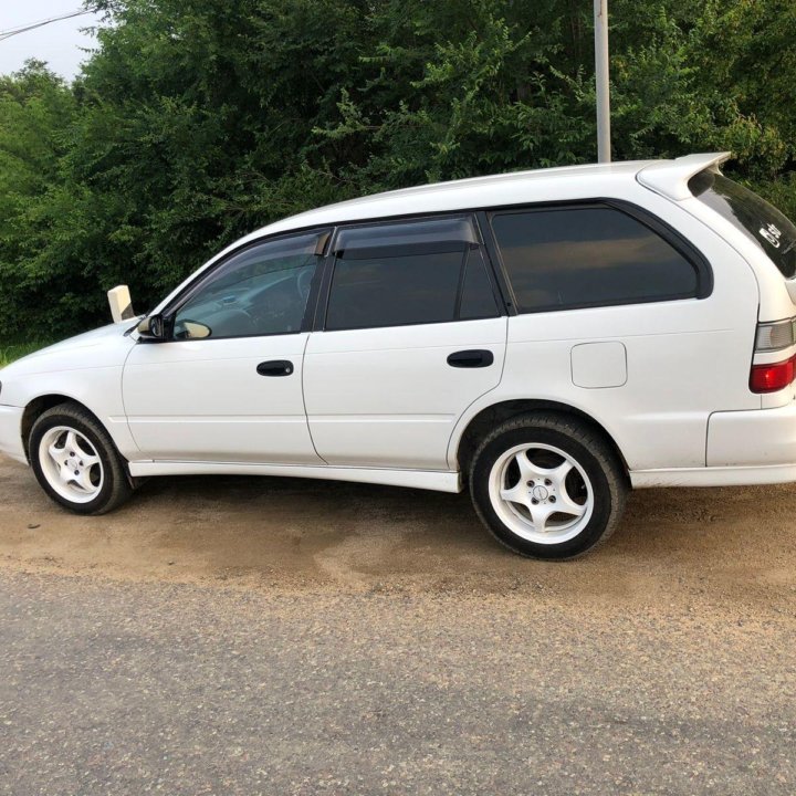 Toyota Corolla, 2000