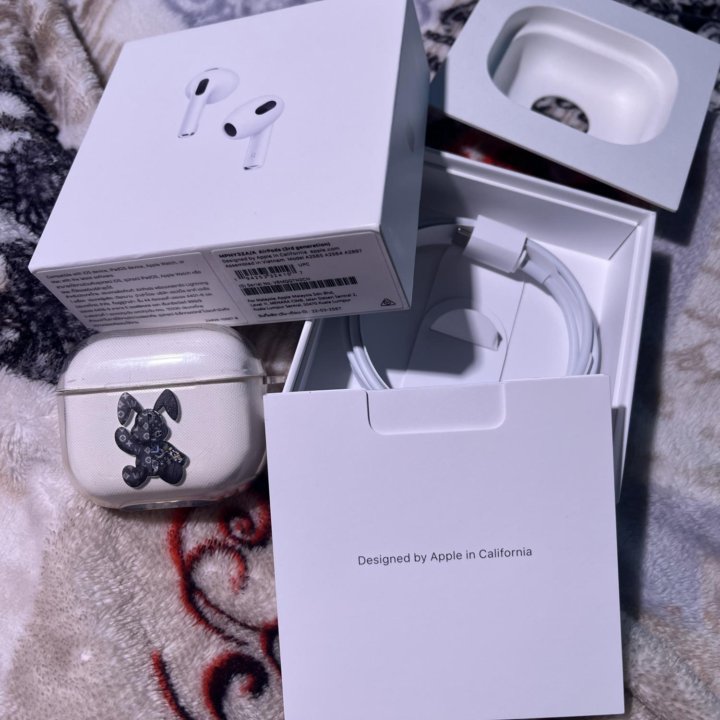 Наушники Apple AirPods 3 Lightning Charging Case