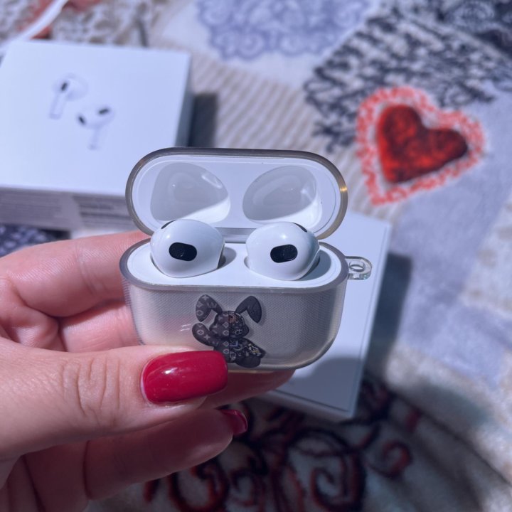 Наушники Apple AirPods 3 Lightning Charging Case