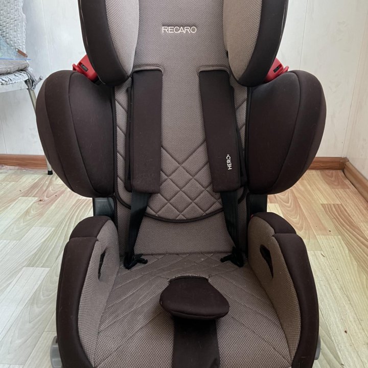 Автокресло RECARO Young Sport Hero коричневый цвет