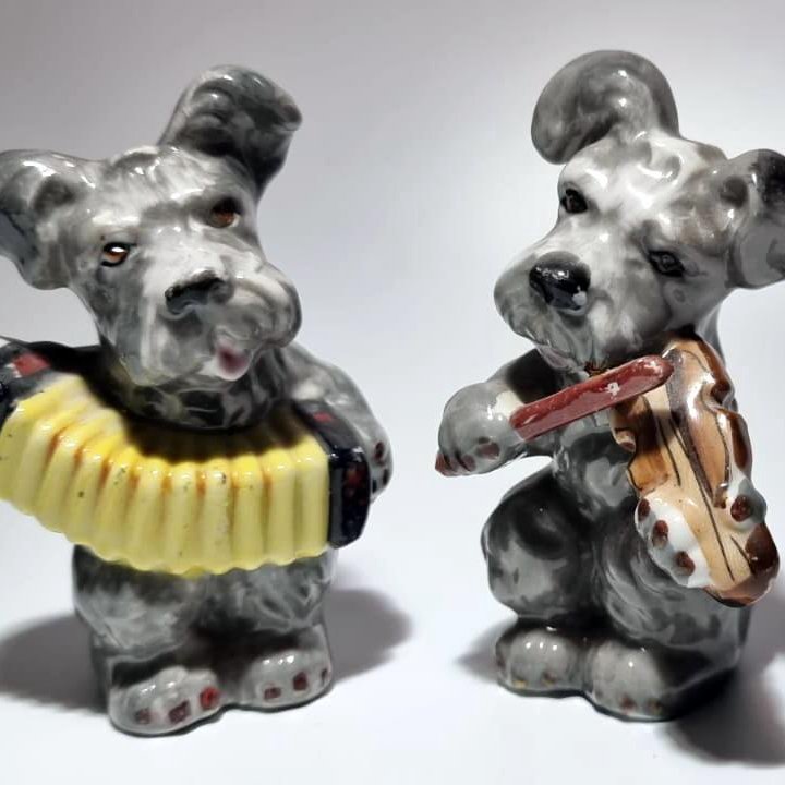 Фигурки. Фарфор. Собачки