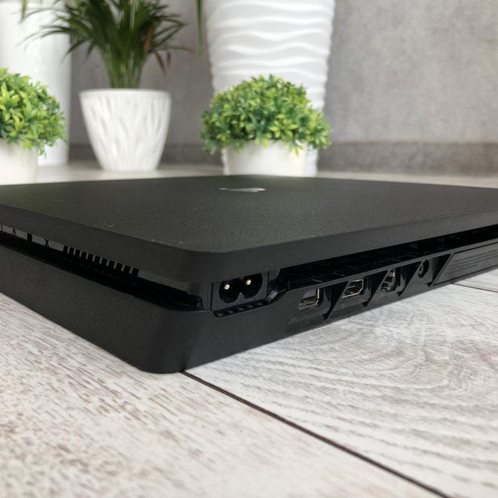 PlayStation 4 slim