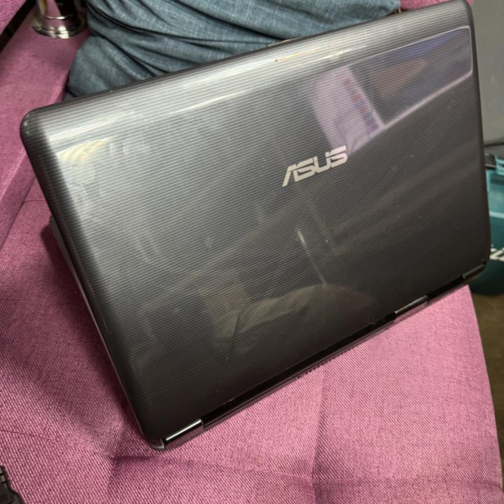 Шустрый Asus x61s Intel/2ядра/4/256SSD/15.6