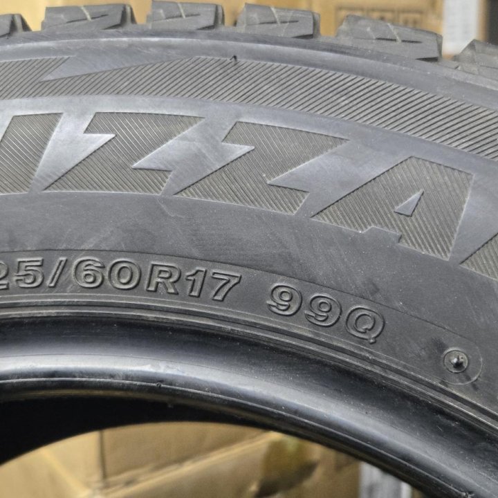 225/60/17 Bridgestone DM-V2 (2017 год).