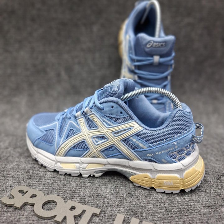 Кроссовки asics