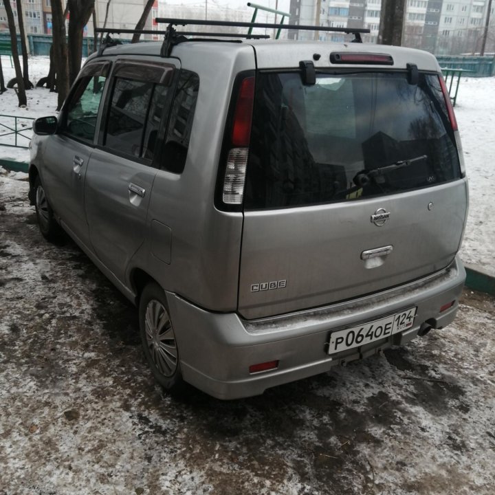 Nissan Cube, 1998