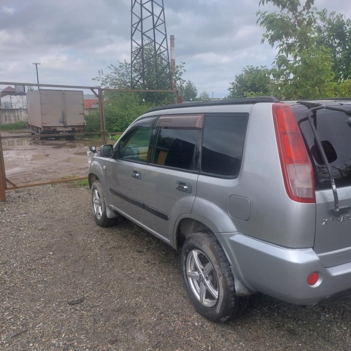 Nissan X-Trail, 2004