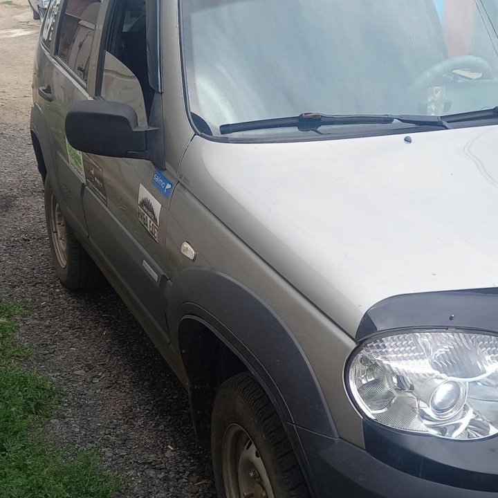 Chevrolet Niva, 2011