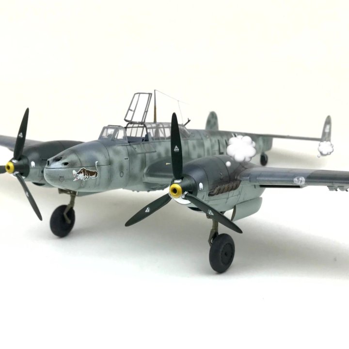 Модель сборная готовая 1/48