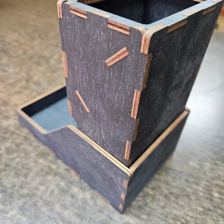 Dice Tower. Башня для бросания кубиков. Дерево