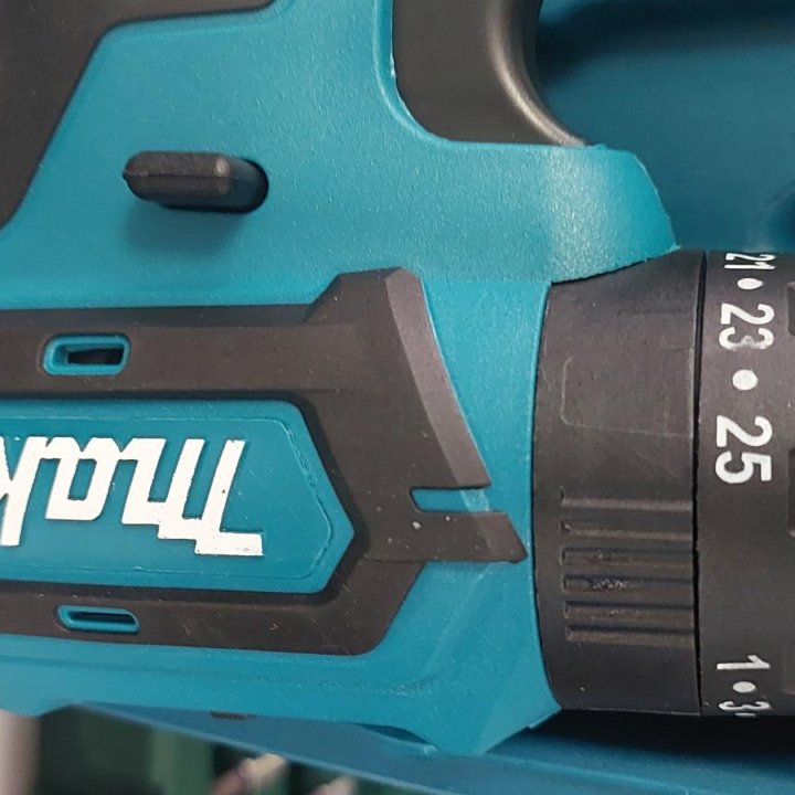 Ударный шуруповерт Makita