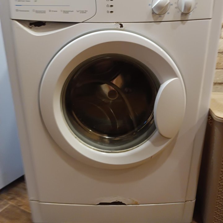 Стиральная машина indesit WIUN103