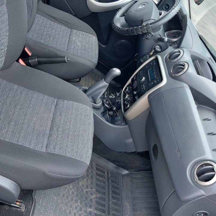 Renault Duster, 2014