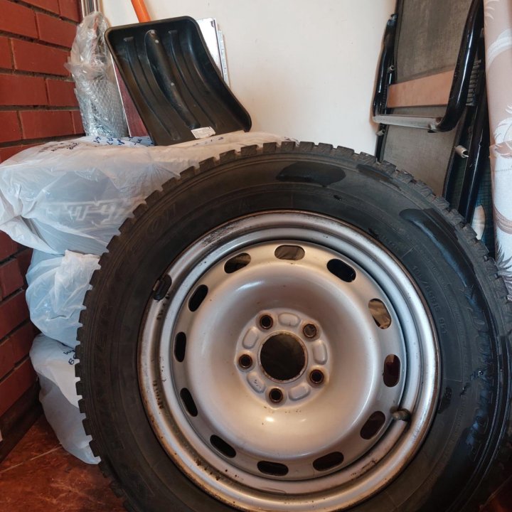 Зимние шины DUNLOP SP winter ice01