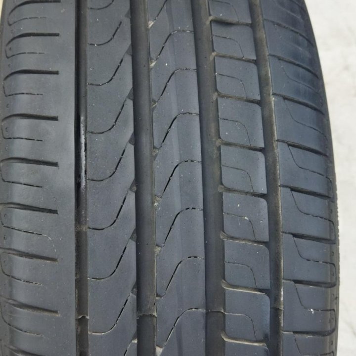 Pirelli Cinturato P7 205/50/R17 89V.