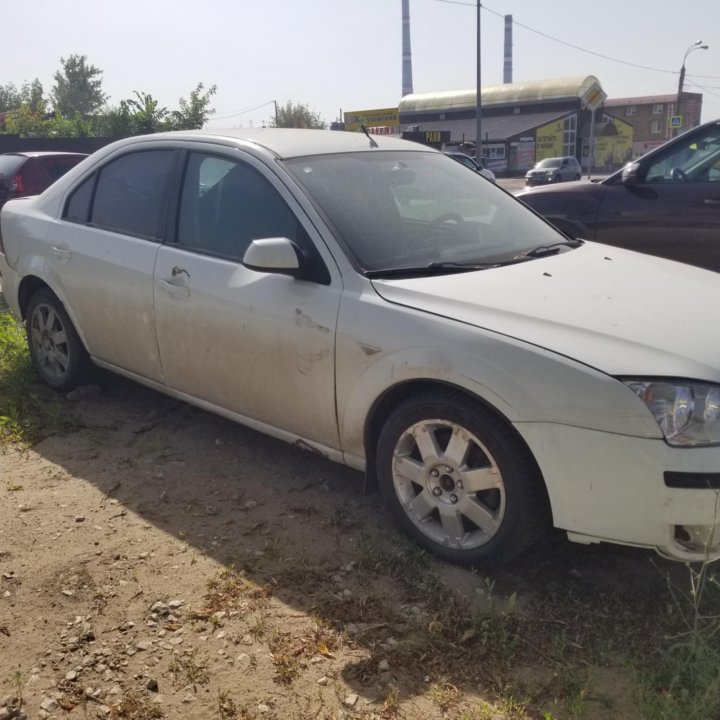 Ford Mondeo, 2001