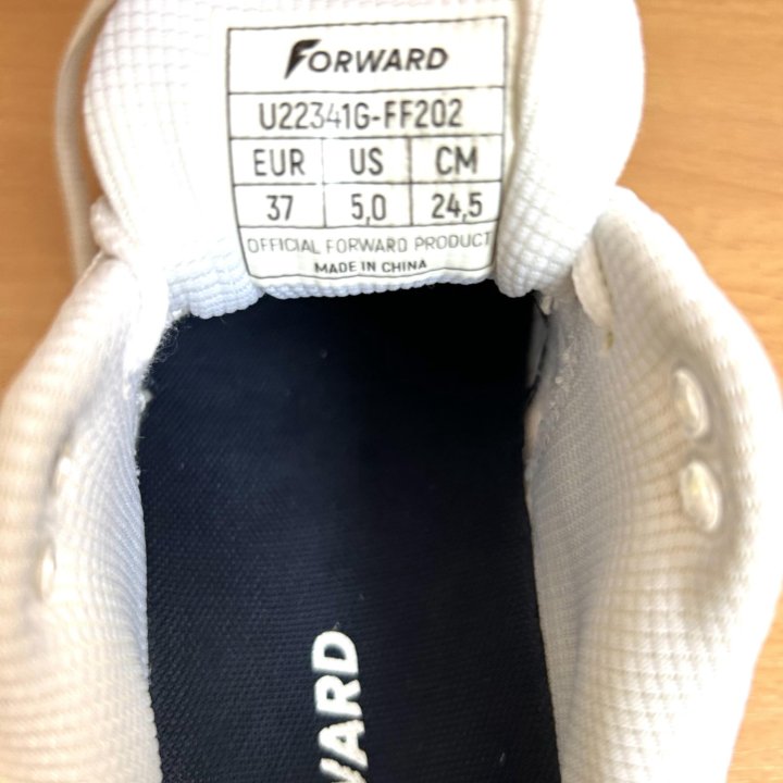 Кроссовки Форвард