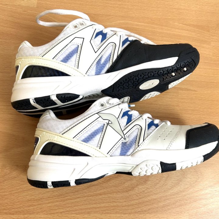 Кроссовки Форвард