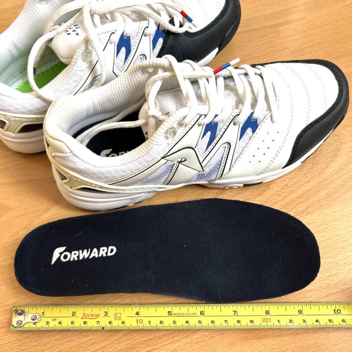 Кроссовки Форвард