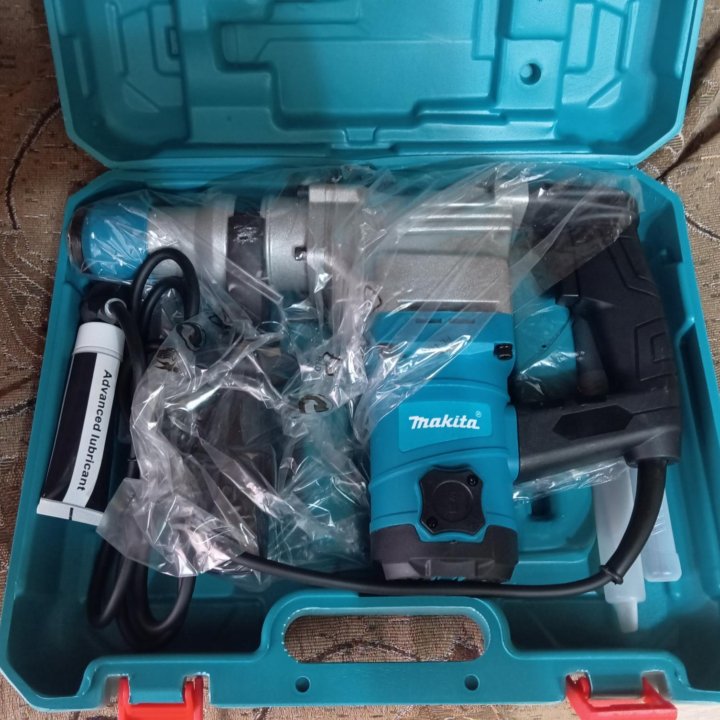 Перфоратор Makita