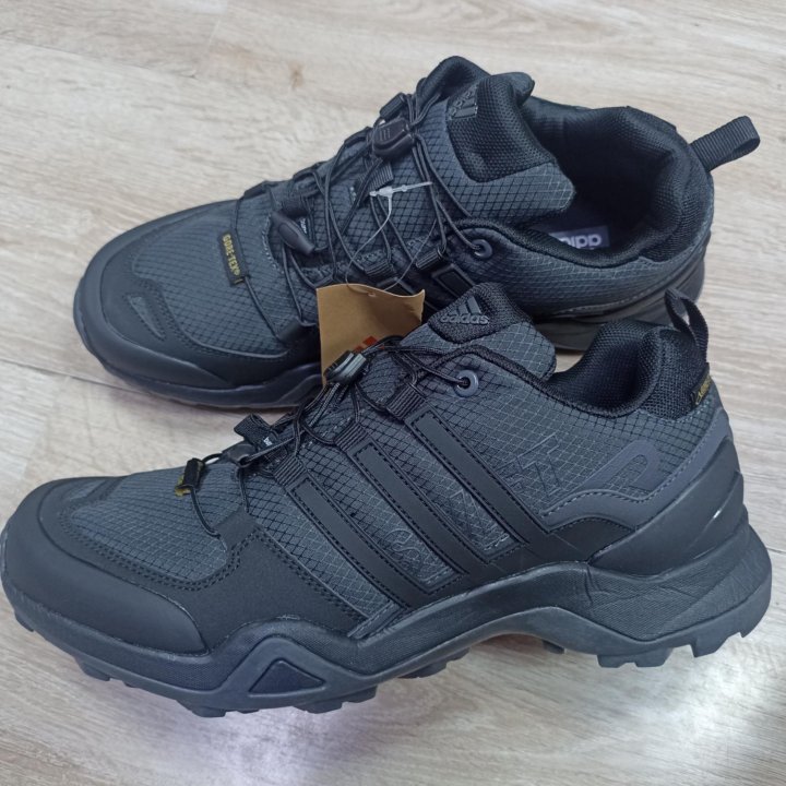 Кроссовки adidas terrex