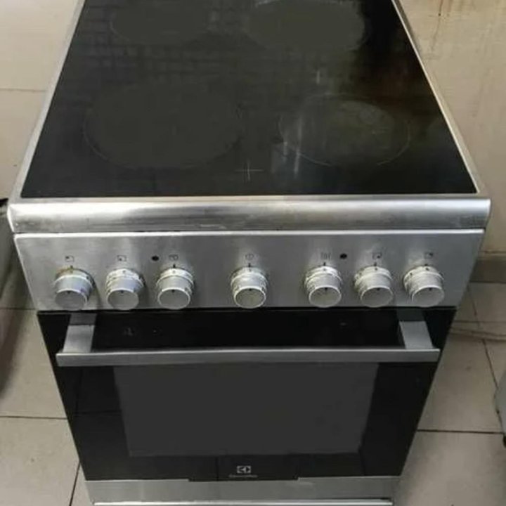 Электроплита Electrolux electric cooker