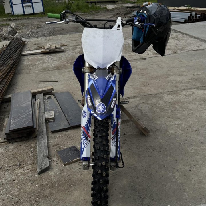 Yamaha yz400f