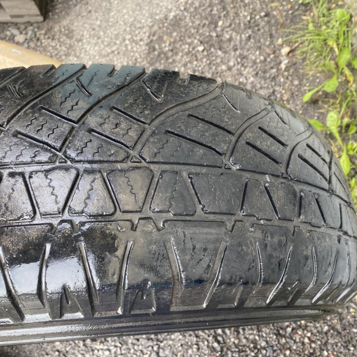 215/70 r16 шина летняя