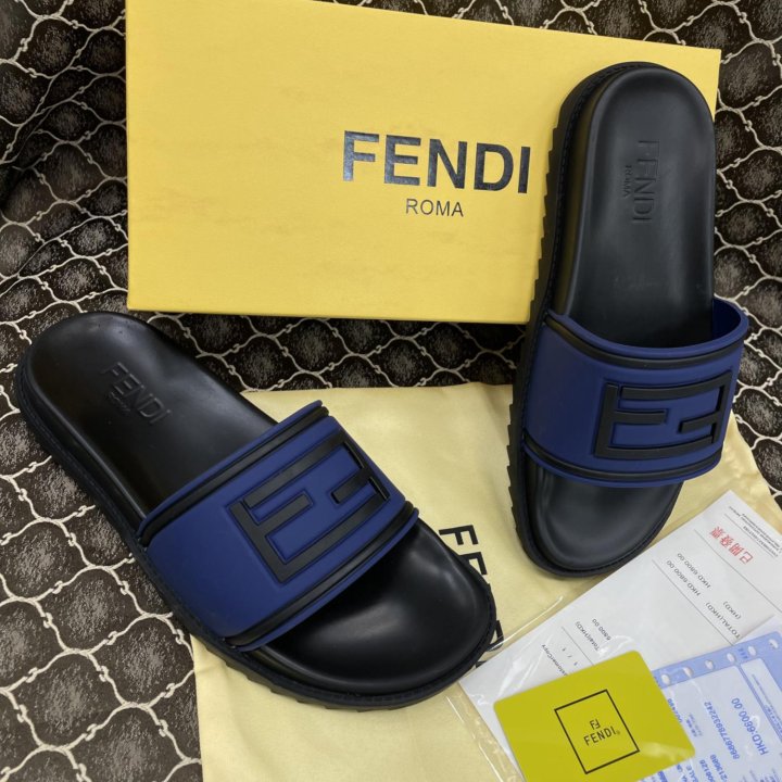 Тапки Fendi