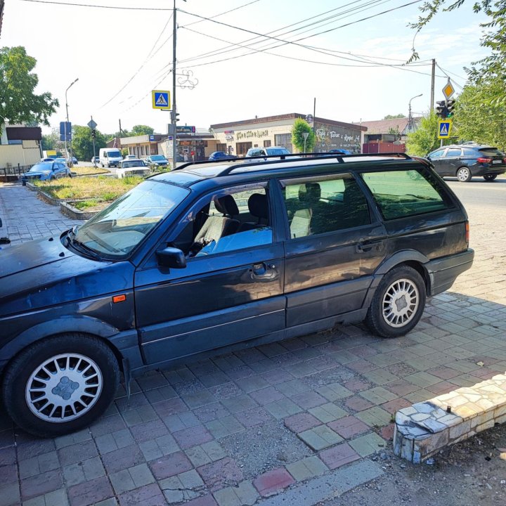 Volkswagen Passat, 1992