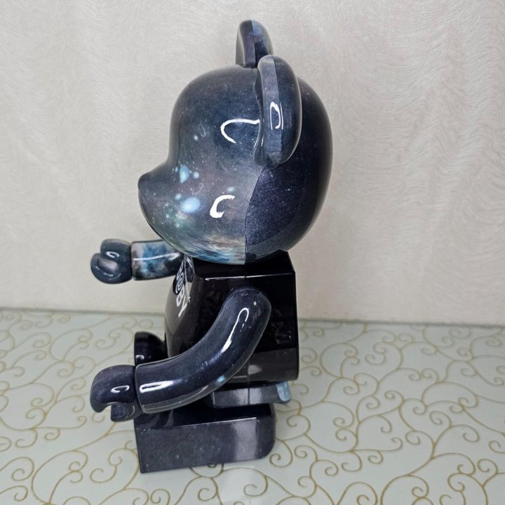 My first bearbrick black hole 400% 28см