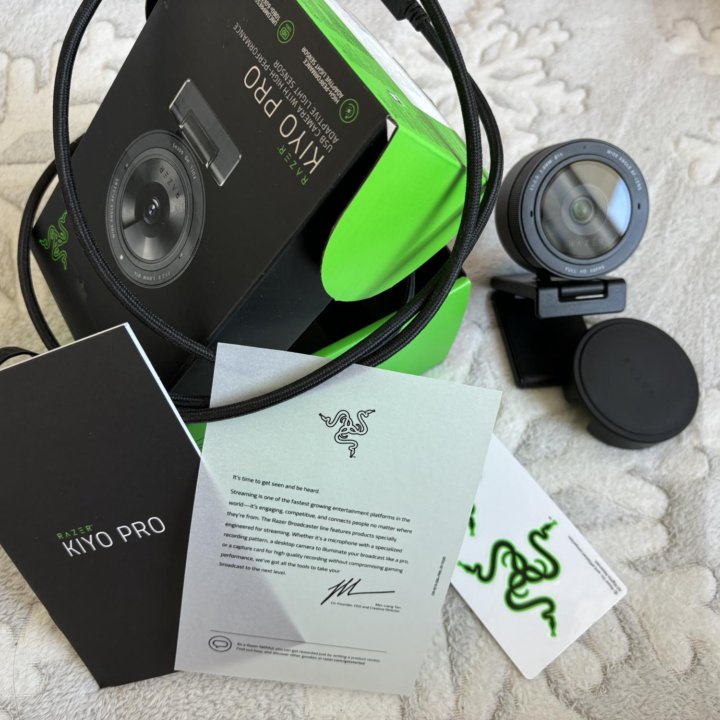 Веб-камера RAZER KIYO PRO