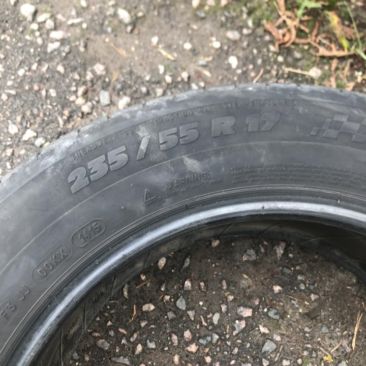 MICHELIN 235 55 R17