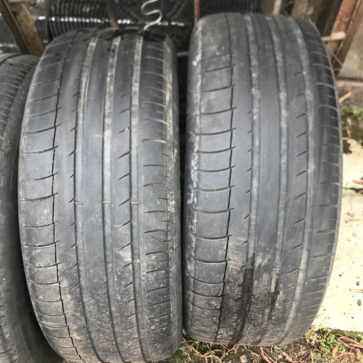 MICHELIN 235 55 R17