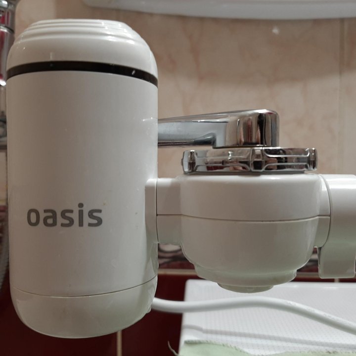 Проточный водонагреватель Oasis NP-W (3 300 Вт)