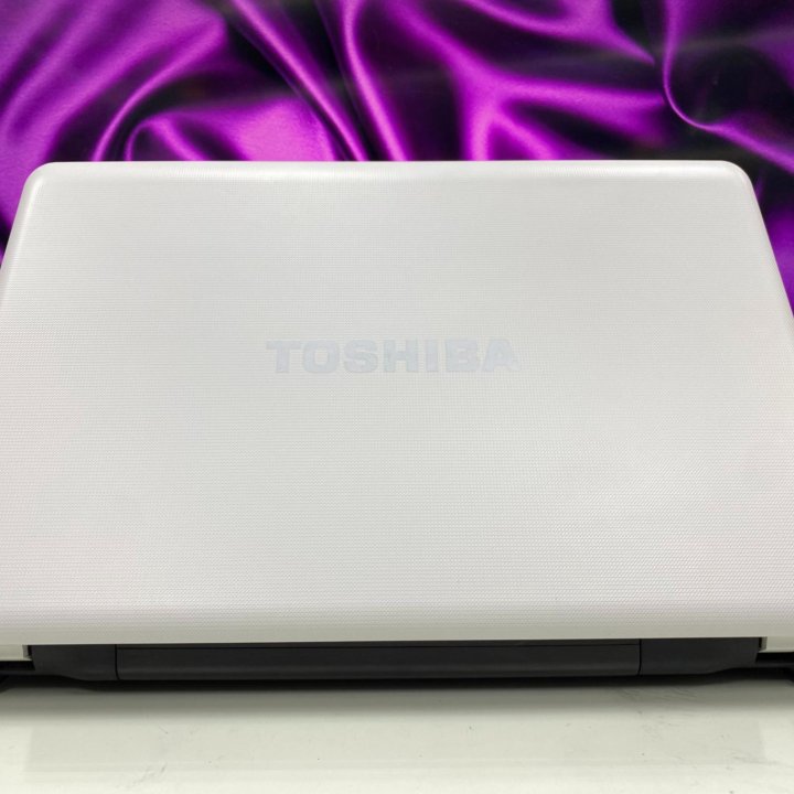 Ноутбук Toshiba 15.6