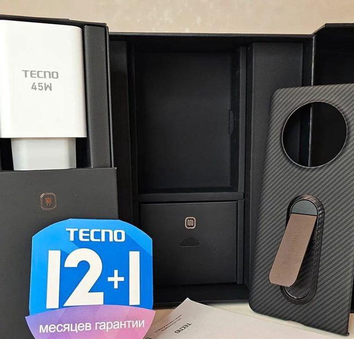 Tecno Pfantom v Fold 12/512