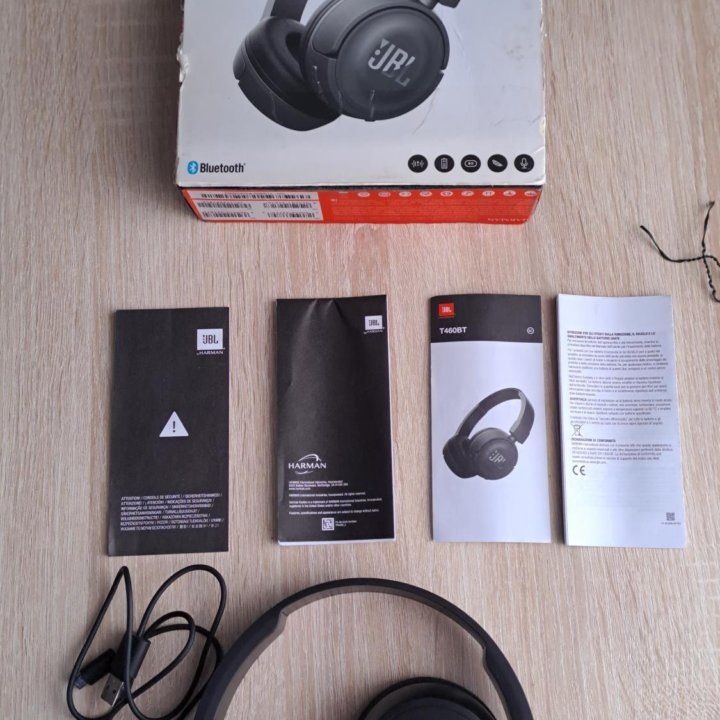 Беспроводные наушники jbl tune 460BT