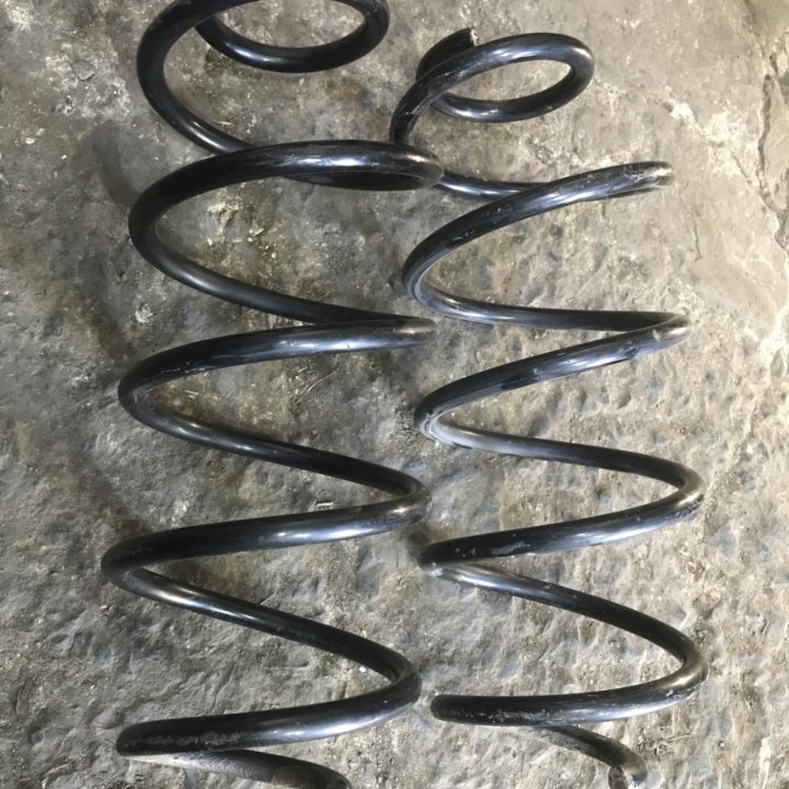 Пружины передние.