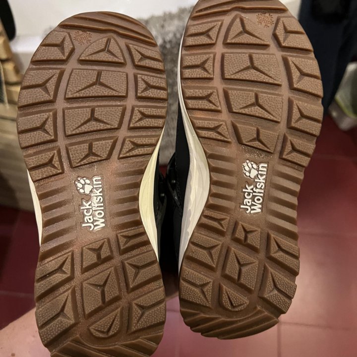 Демисезонные ботинки Jack Wolfskin