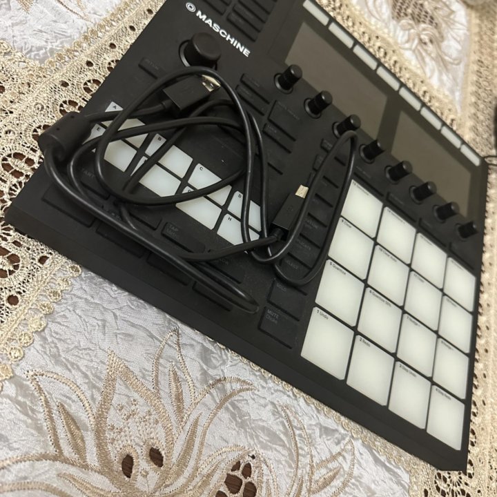 Midi-контроллер Native Instruments Maschine MK3