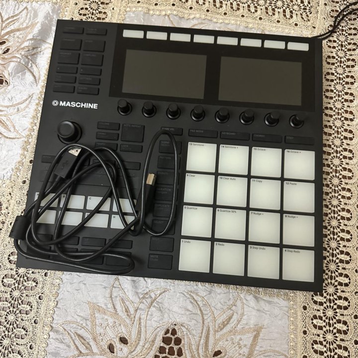 Midi-контроллер Native Instruments Maschine MK3