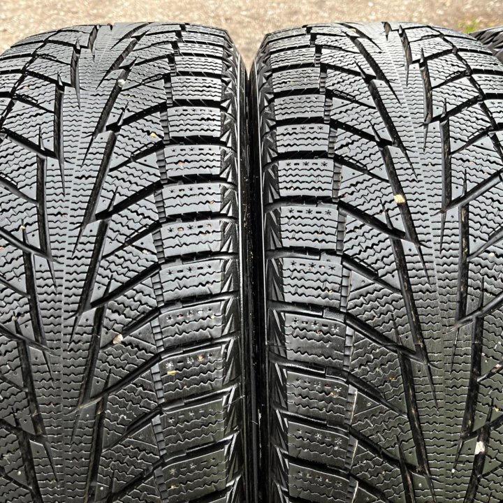 Зима Hankook Winter i*Cept iZ 2 W616 195/65 R15