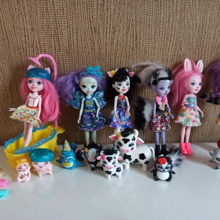 Кукла Mattel Enchantimals + кафе+долина