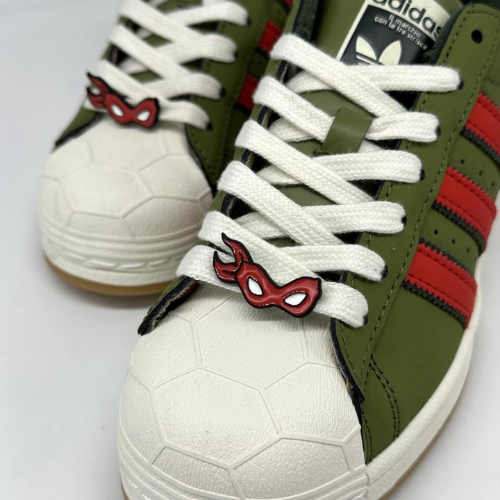 Кроссовки в Уссурийске Adidas Superstar x TMNT