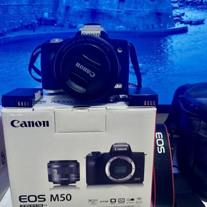 Canon m50