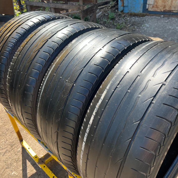 Лето Bridgestone Turanza ER300 245/45 R18 100Y