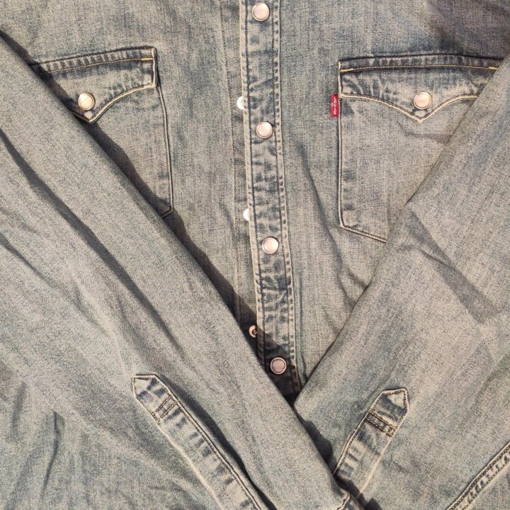 Джинсовая рубашка Levis (L, 48-50)