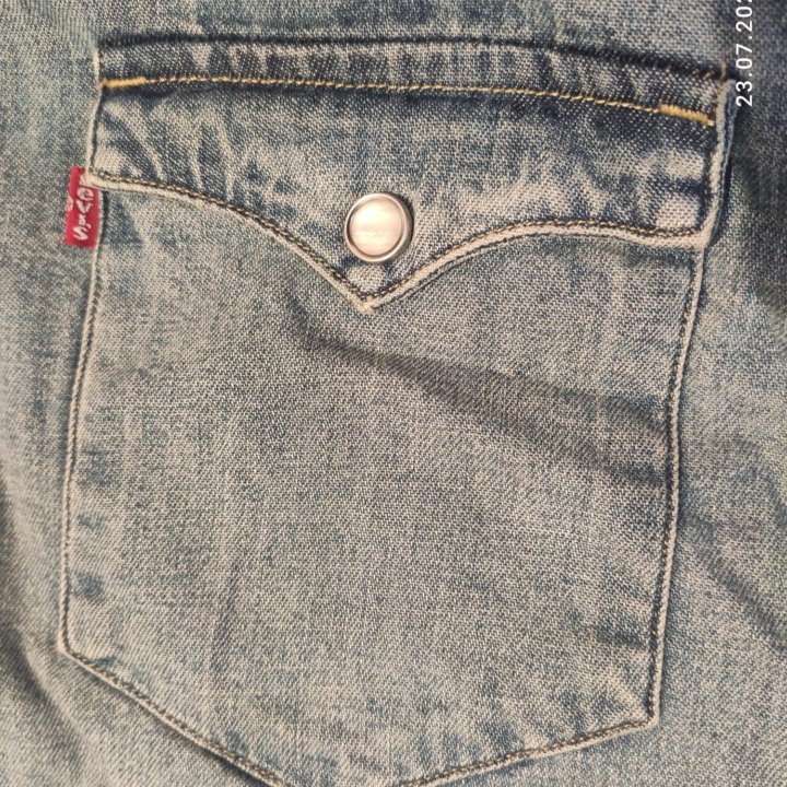 Джинсовая рубашка Levis (L, 48-50)