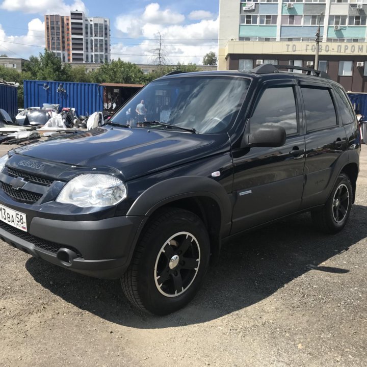 Chevrolet Niva, 2011